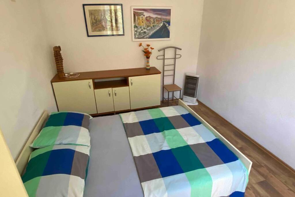 斯拉汀Apartman Toma公寓 外观 照片